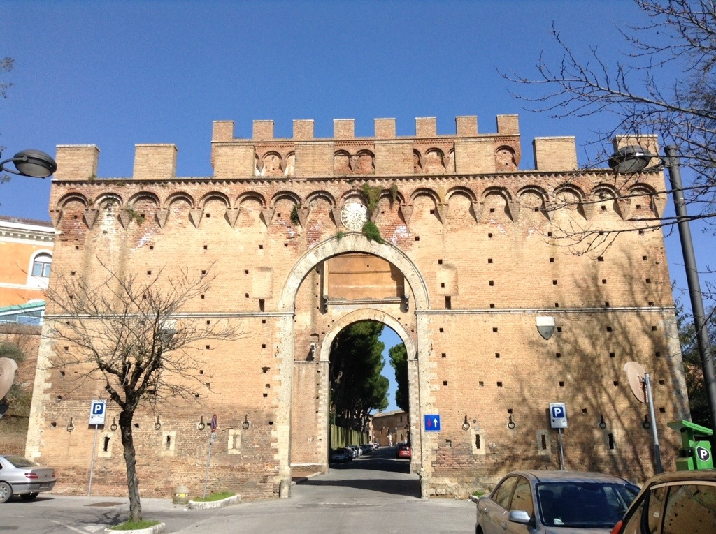 porta romana a Siena