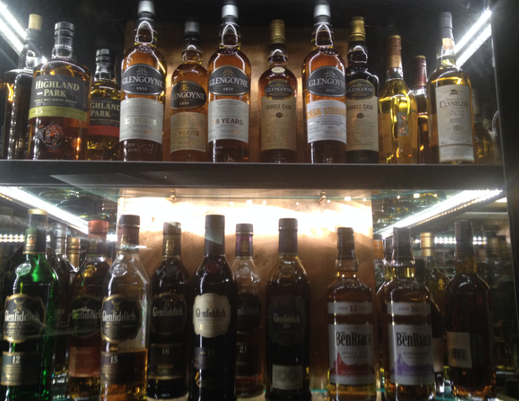 whisky bar malta
