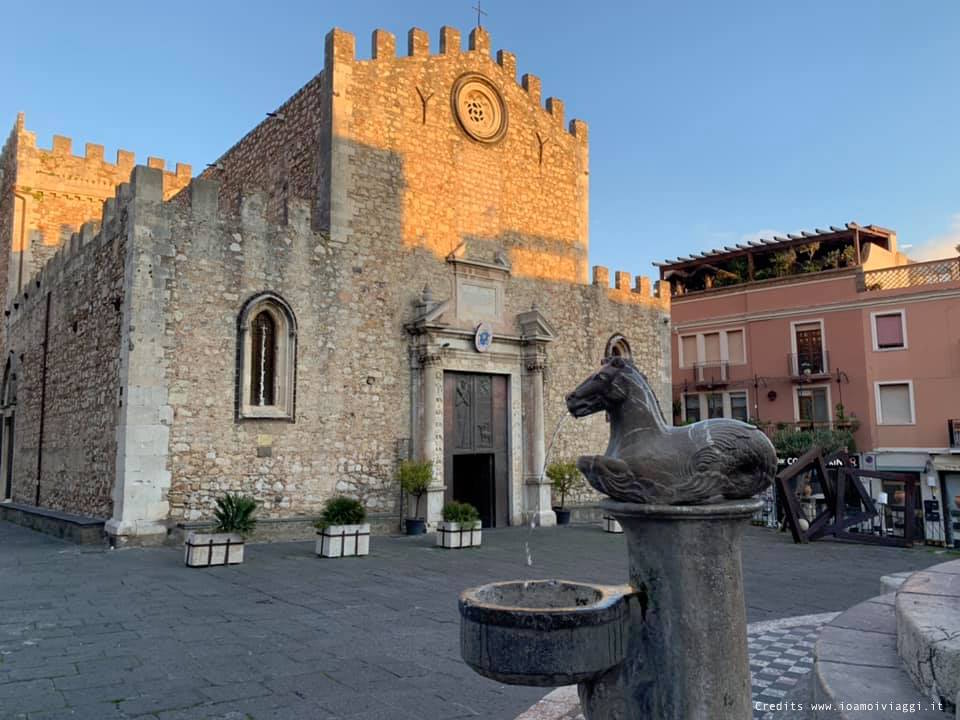 piazza duomo taormina