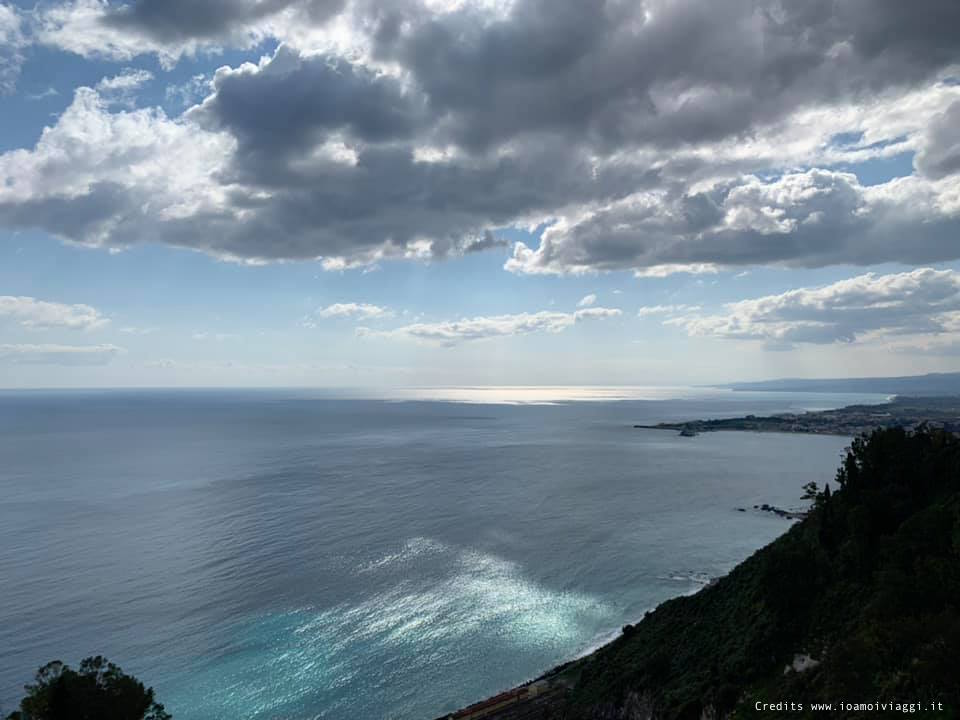 vista golfo naxos da taormina