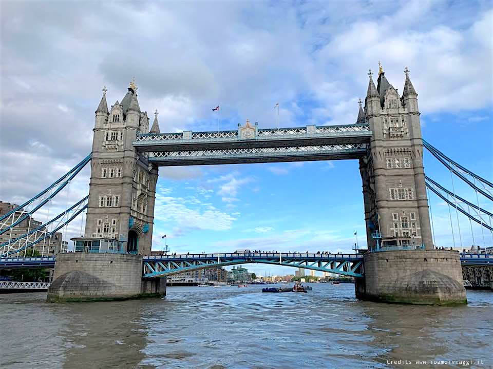 tower bridge